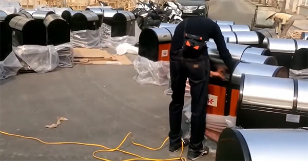 Thùng rác 2 ngăn ngoài trời bền đẹp, chất lượng cao
